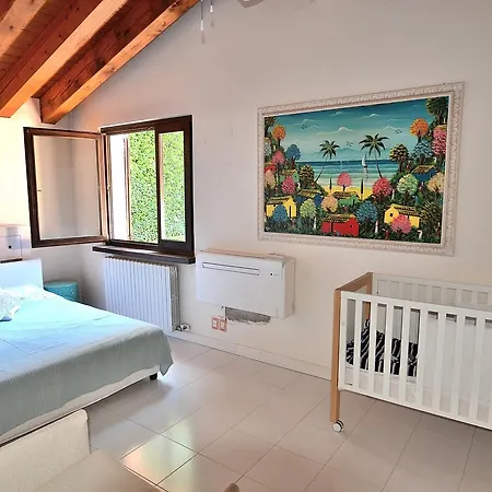 Villa Dismero With Pool Brenzone sul Garda